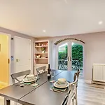 1 Bed In Oc-94120 Nyaraló *
