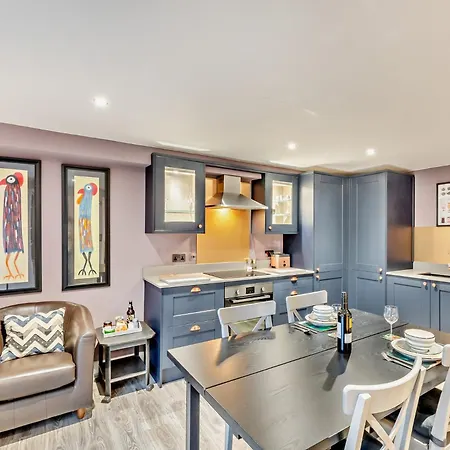 1 Bed In 94120 * Hawes